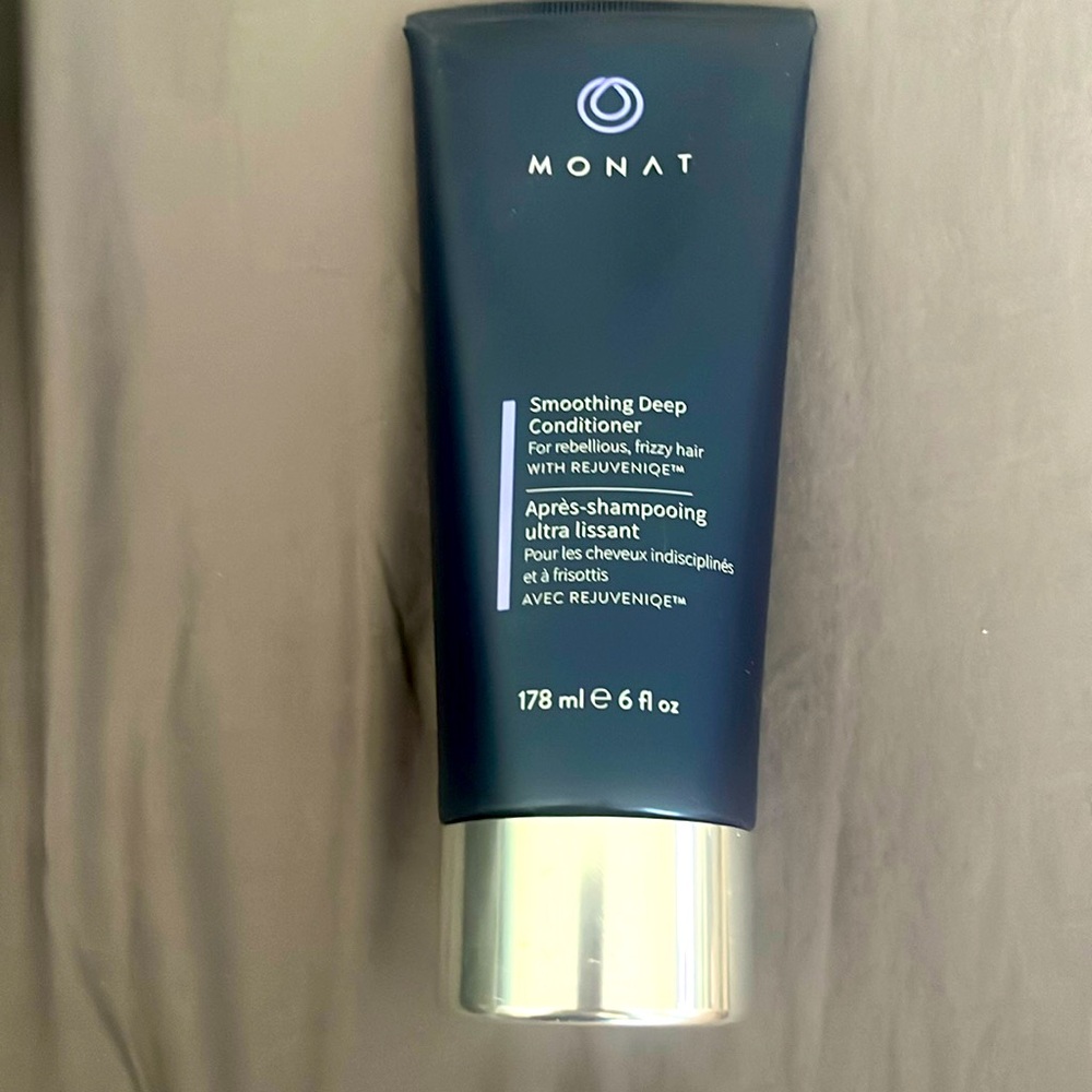 New monat smoothing deep conditioner